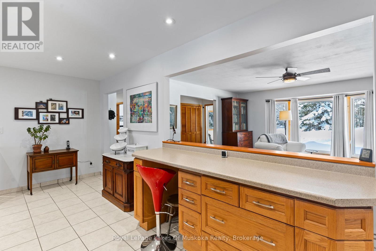 57 Hiawatha Drive, Huntsville, Ontario  P0B 1L0 - Photo 9 - X12822950