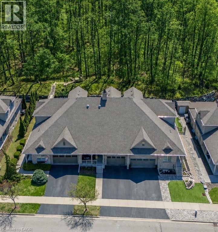 227 CHESTNUT HILL Crescent, Kitchener, Ontario