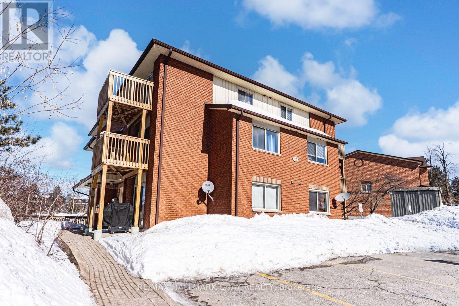 8 - 22 Meadow Lane, Barrie, Ontario  L4N 7K2 - Photo 10 - S12849822