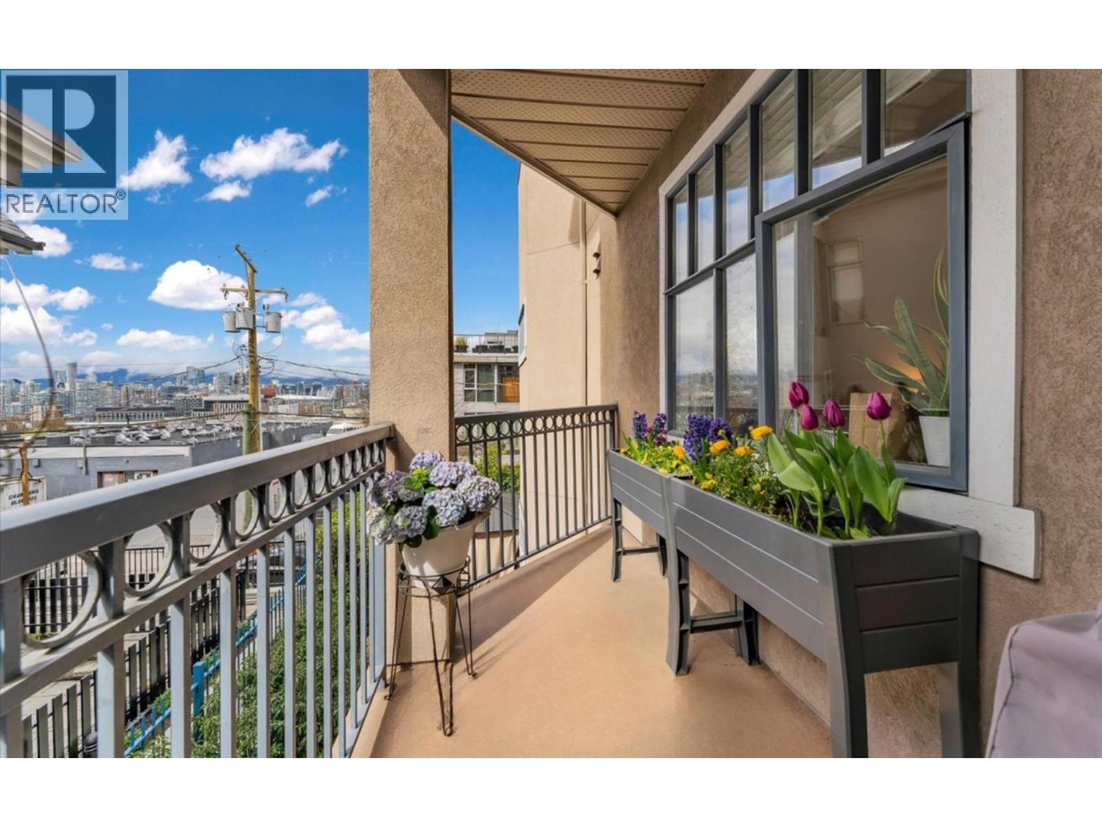 303 2525 Quebec Street, Vancouver, British Columbia  V5T 4R5 - Photo 9 - R3116086