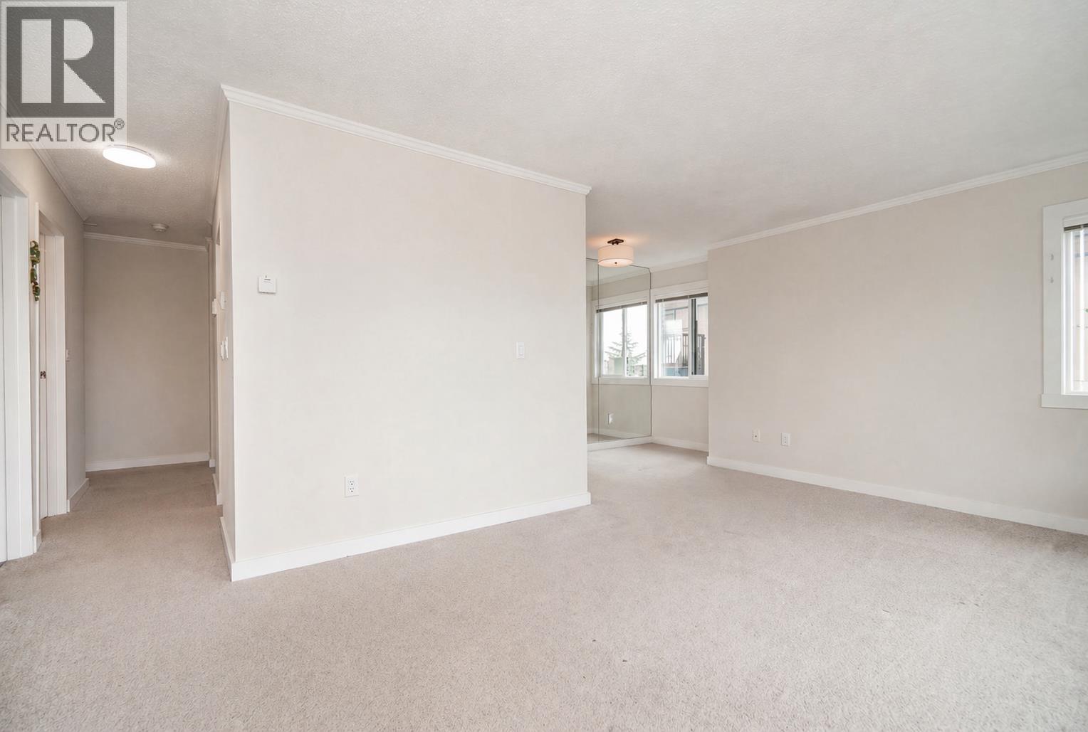 309 240 Mahon Avenue, North Vancouver, British Columbia  V7M 3H4 - Photo 13 - R3116092