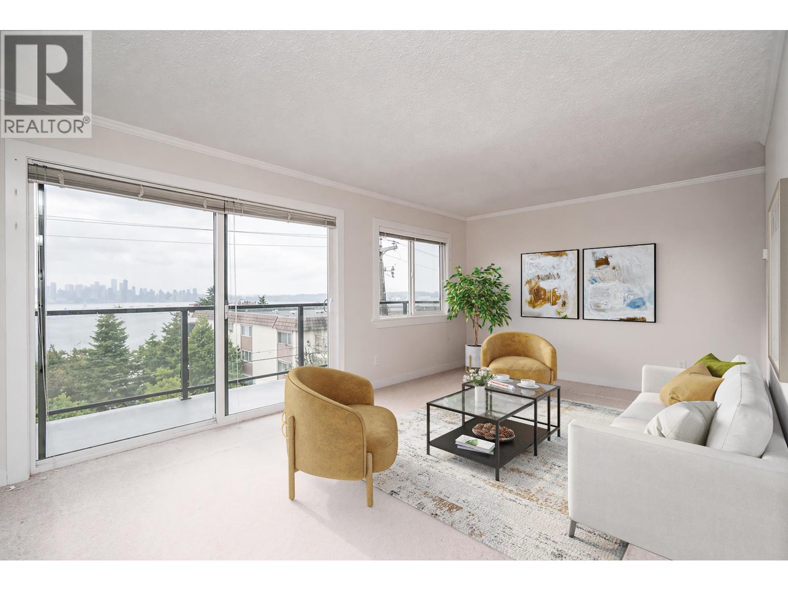 309 240 Mahon Avenue, North Vancouver, British Columbia  V7M 3H4 - Photo 3 - R3116092