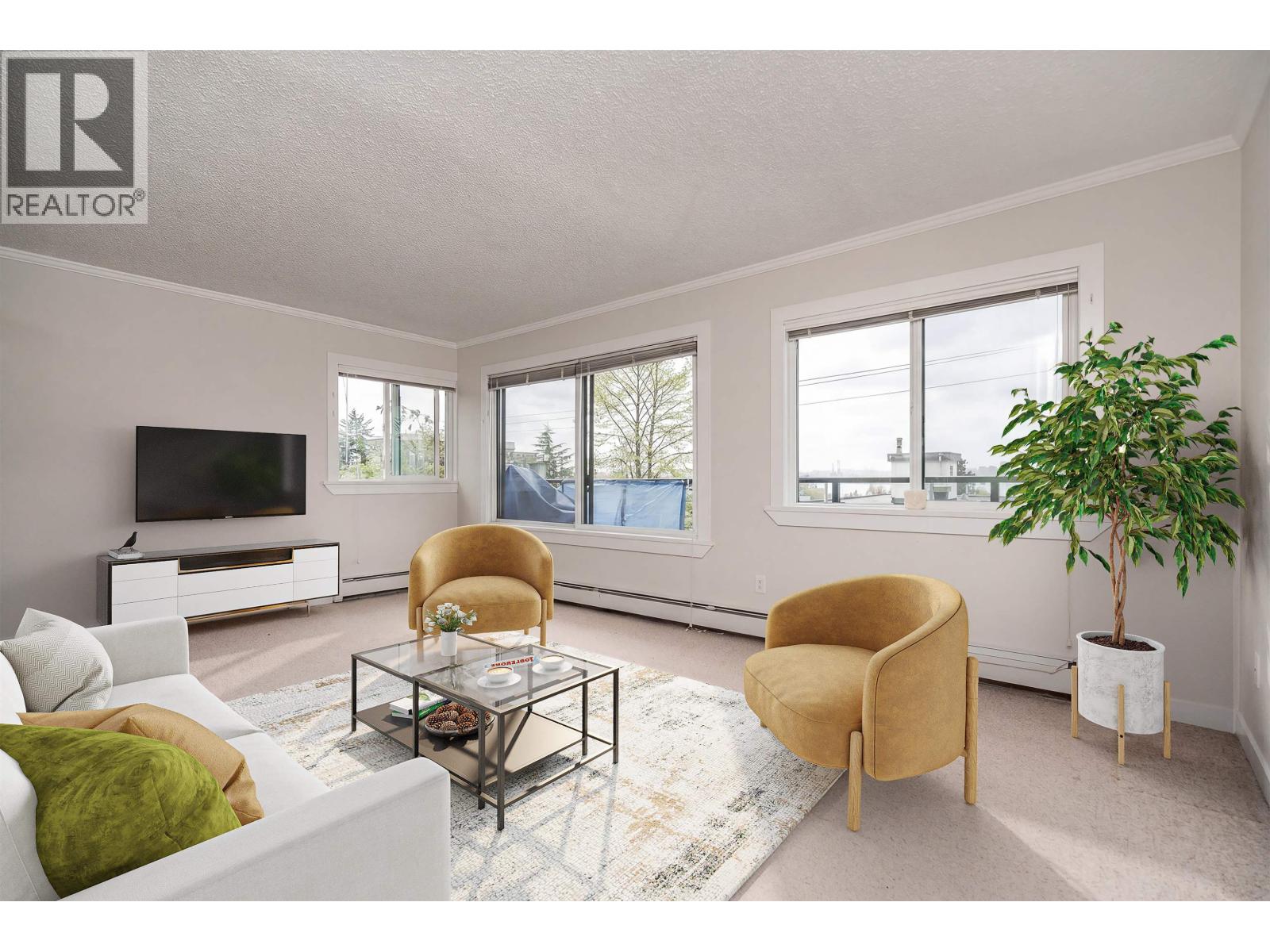 309 240 Mahon Avenue, North Vancouver, British Columbia  V7M 3H4 - Photo 4 - R3116092