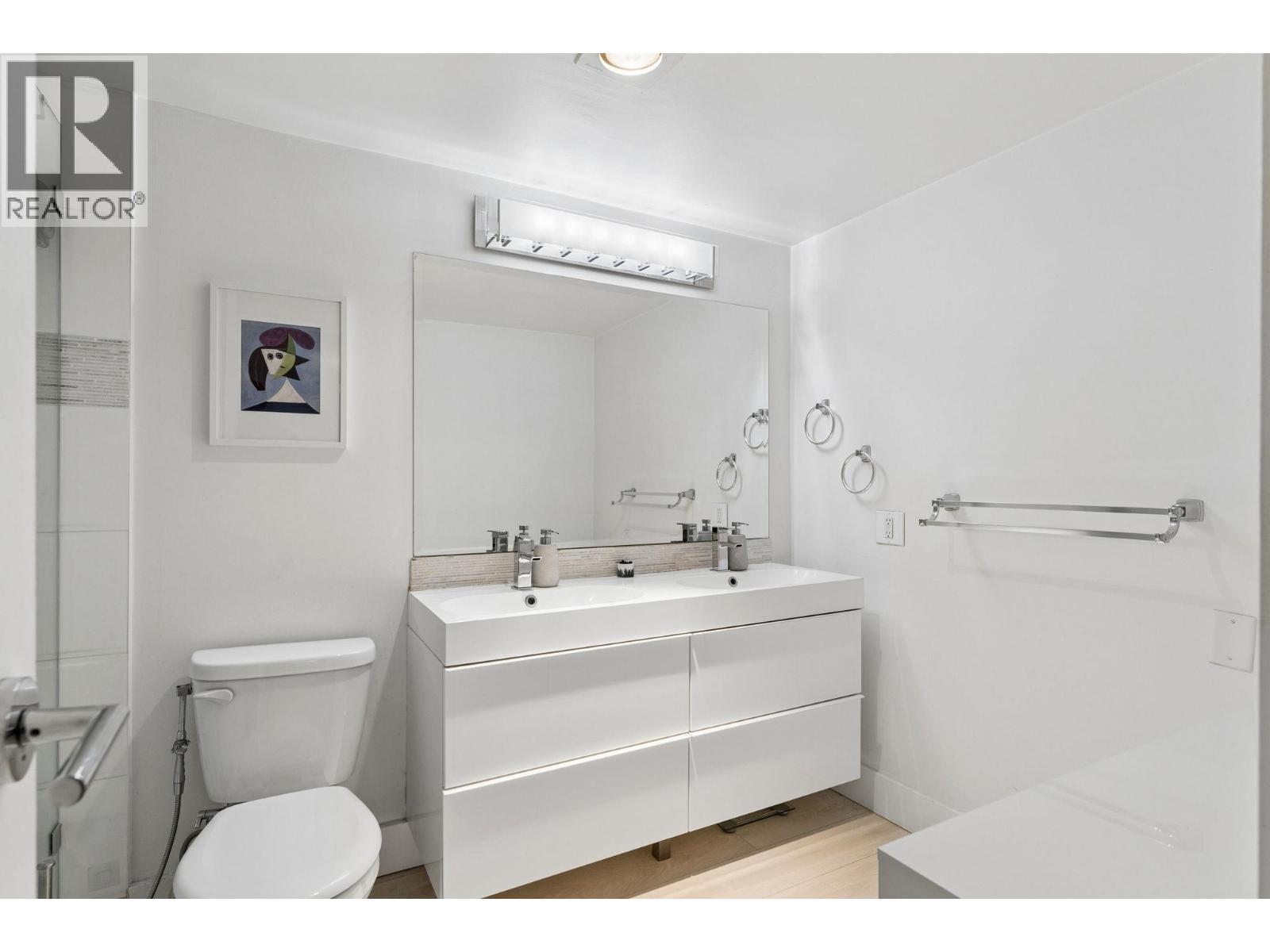 905 2024 Fullerton Avenue, North Vancouver, British Columbia  V7P 3G4 - Photo 13 - R3116095