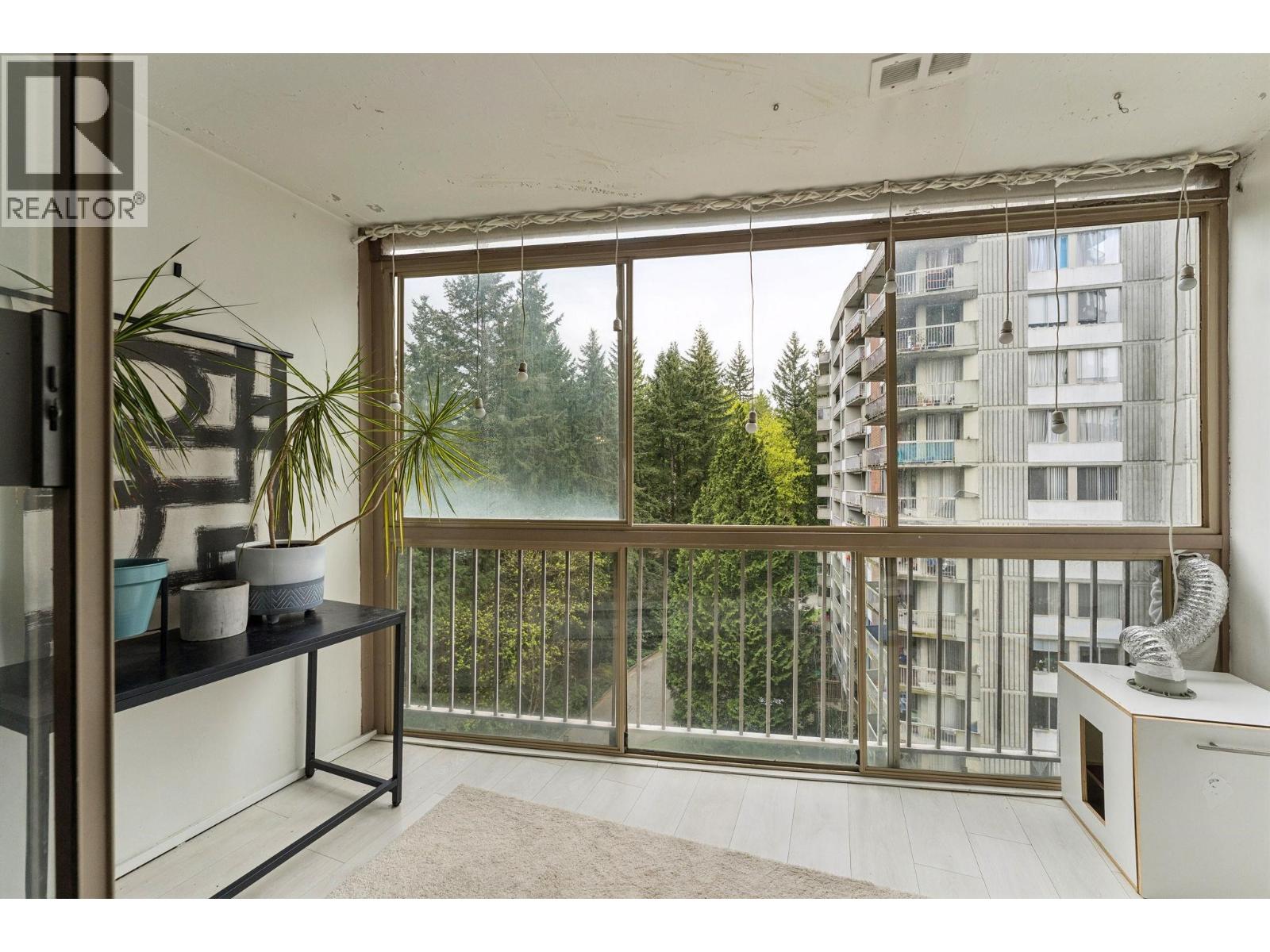 905 2024 Fullerton Avenue, North Vancouver, British Columbia  V7P 3G4 - Photo 9 - R3116095