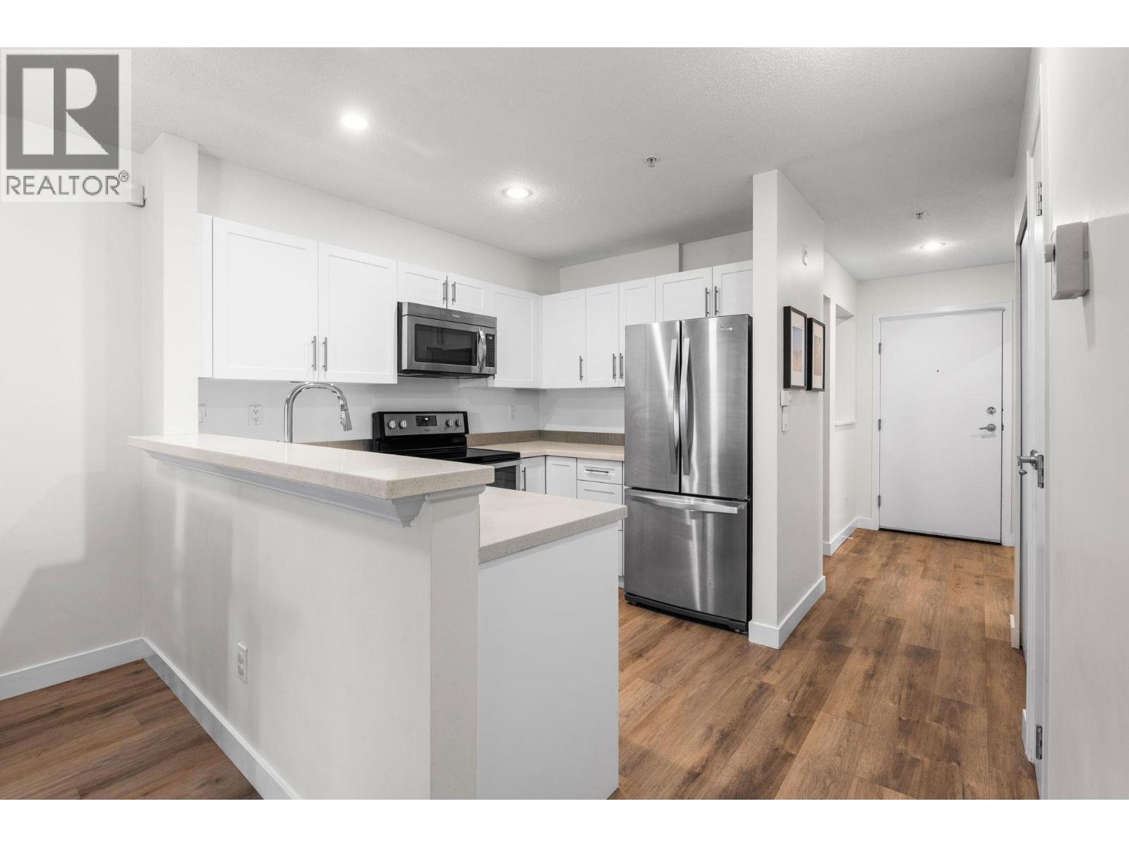 113 147 E 1st Street, North Vancouver, British Columbia  V7L 1B2 - Photo 5 - R3116109