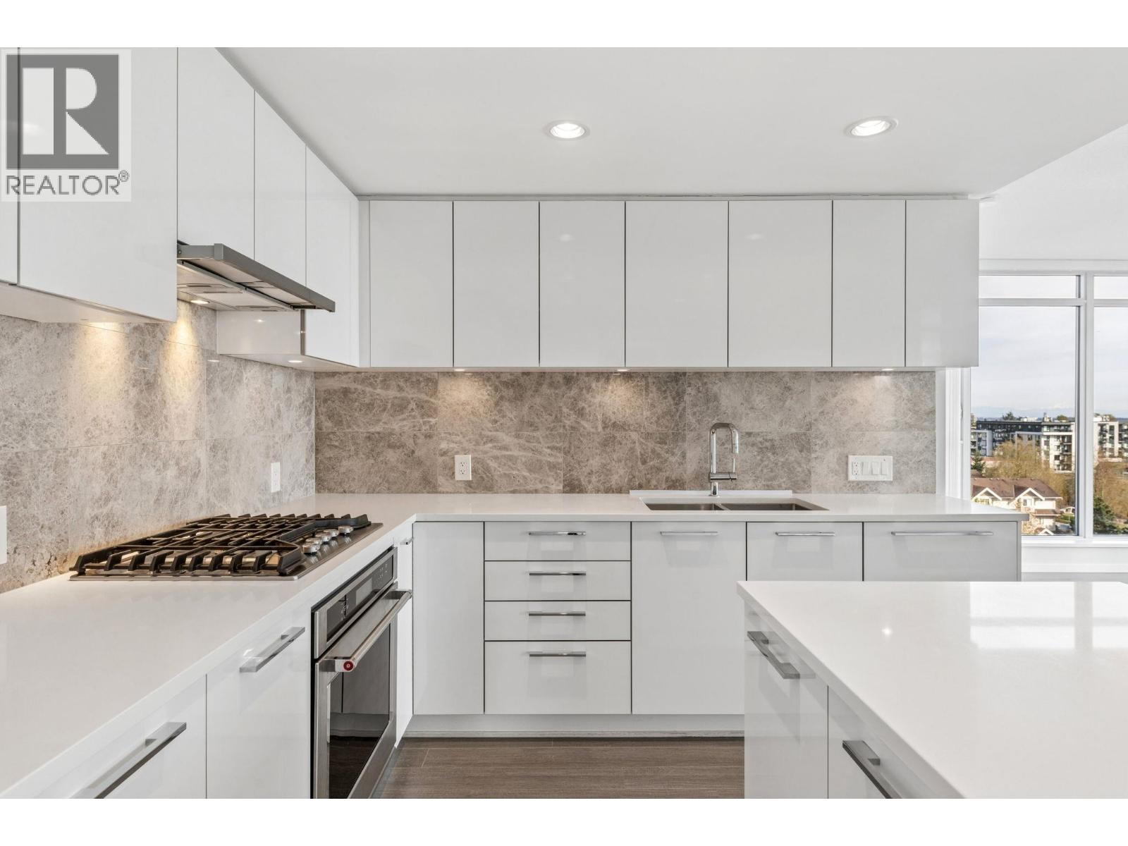 808 6700 Dunblane Avenue, Burnaby, British Columbia  V5H 0J3 - Photo 6 - R3116115