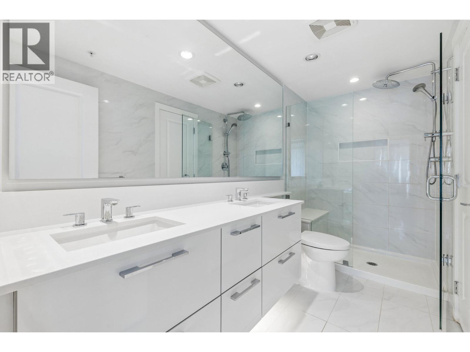 808 6700 Dunblane Avenue, Burnaby, British Columbia  V5H 0J3 - Photo 8 - R3116115