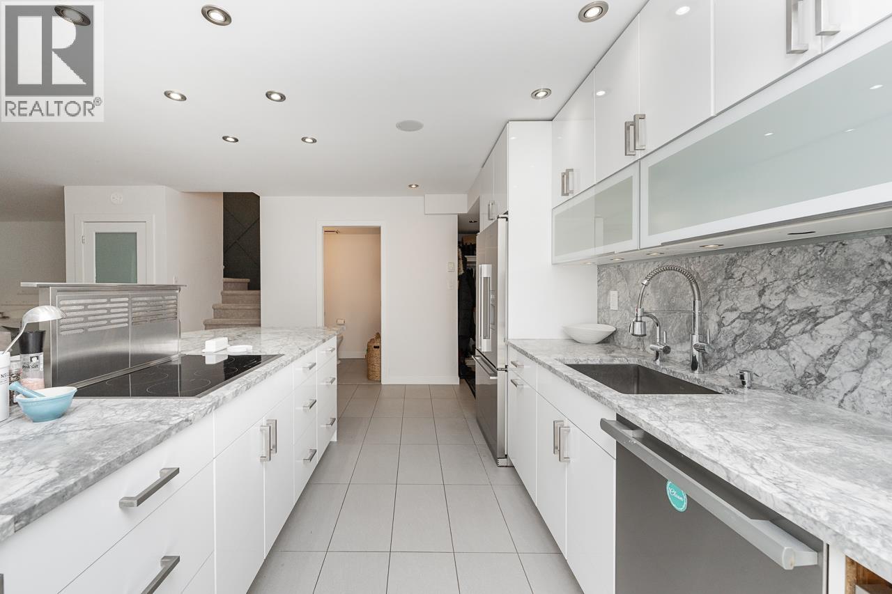 22 9151 Forest Grove Drive, Burnaby, British Columbia  V5A 3Z5 - Photo 10 - R3116133