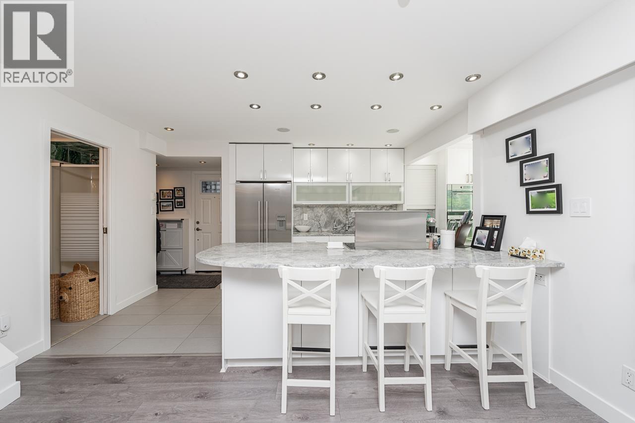 22 9151 Forest Grove Drive, Burnaby, British Columbia  V5A 3Z5 - Photo 6 - R3116133