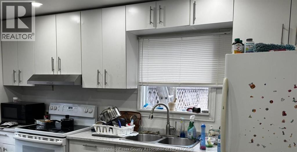 819 Langlois Avenue, Windsor, Ontario  N9A 2G9 - Photo 2 - 26009286