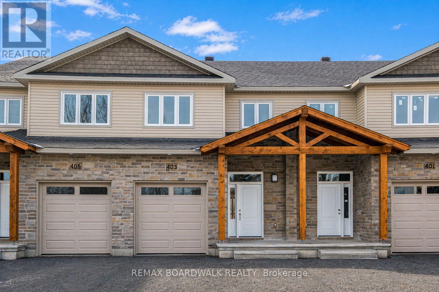 351 VOYAGEUR PLACE, Russell, Ontario