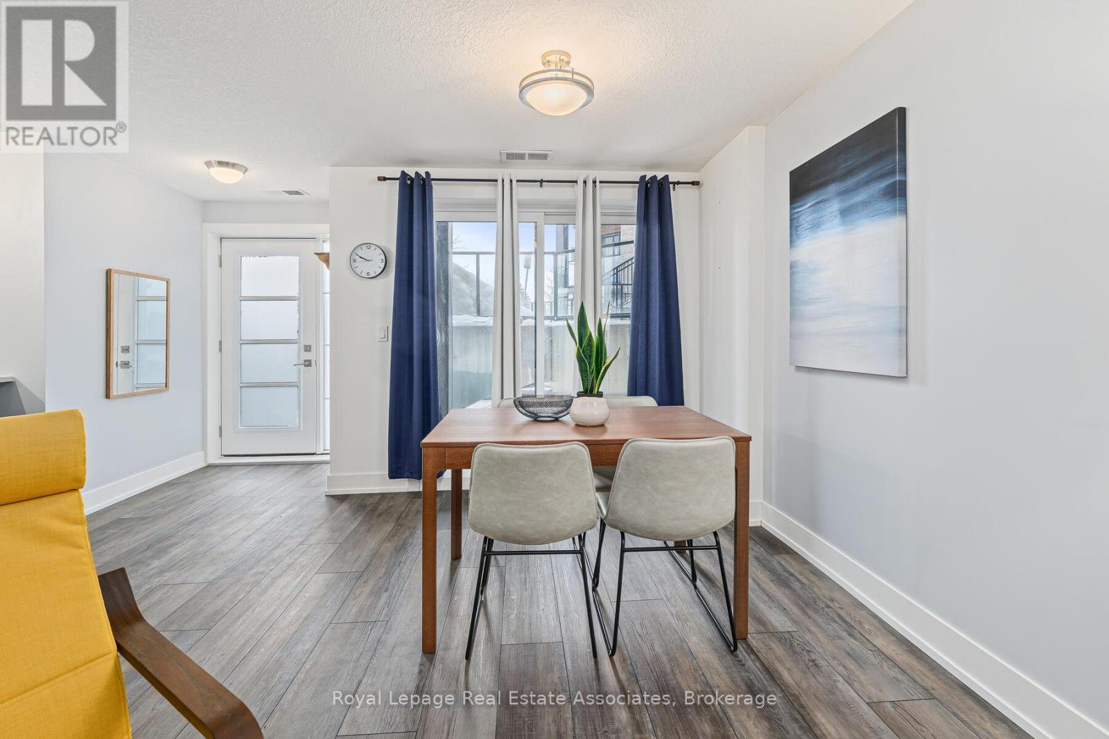 102 - 17 Centre Street, Orangeville, Ontario  L9W 7S6 - Photo 15 - W12699928