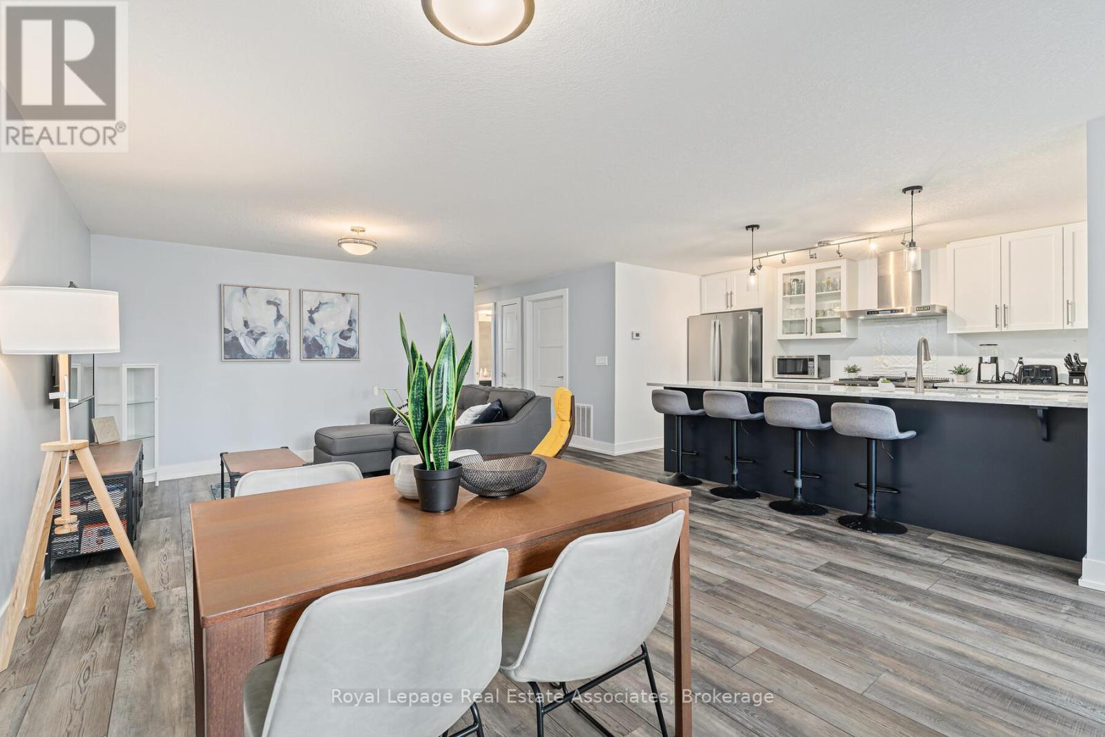 102 - 17 Centre Street, Orangeville, Ontario  L9W 7S6 - Photo 16 - W12699928