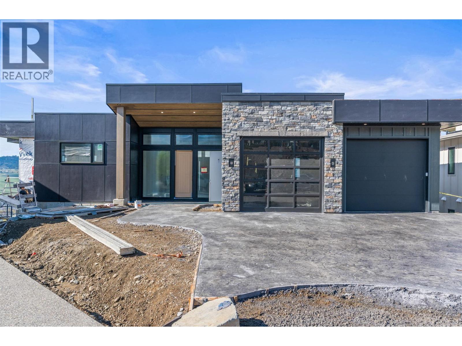 4379 Painted Turtle Drive, Vernon, British Columbia  V1T 9W4 - Photo 4 - 10384480