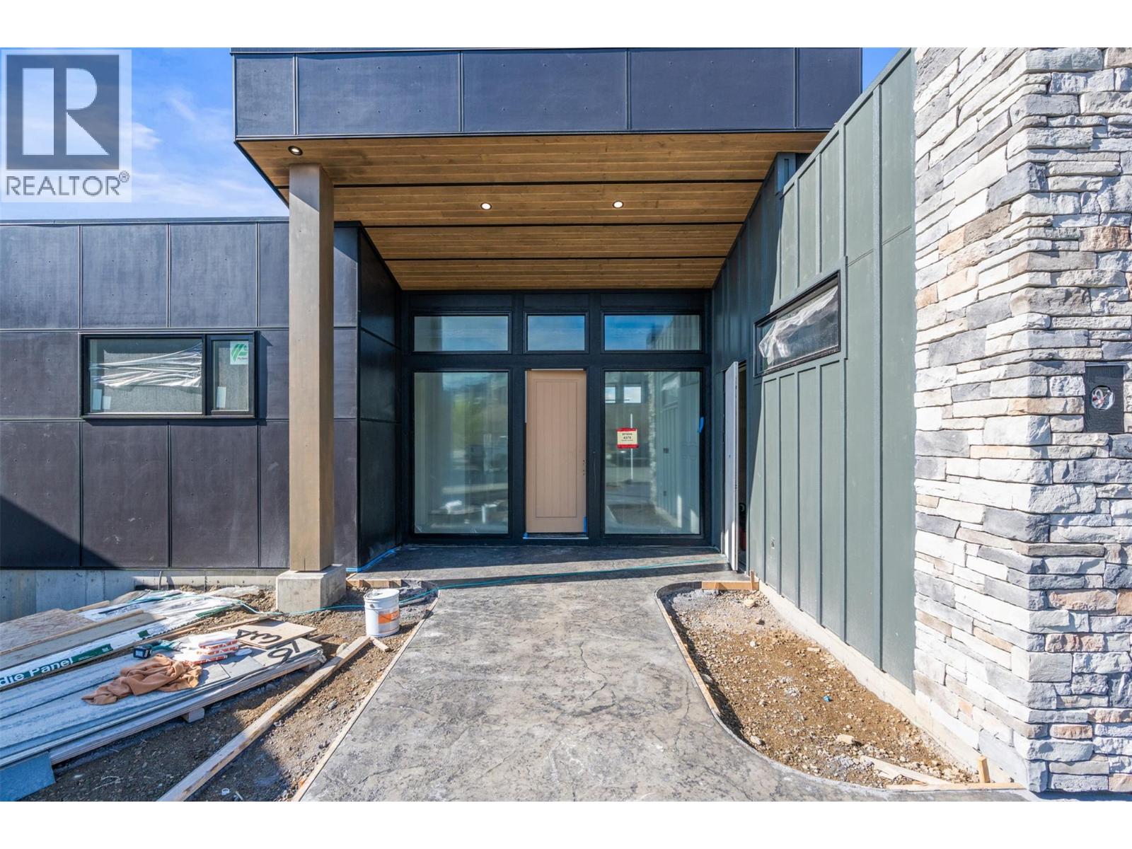 4379 Painted Turtle Drive, Vernon, British Columbia  V1T 9W4 - Photo 6 - 10384480