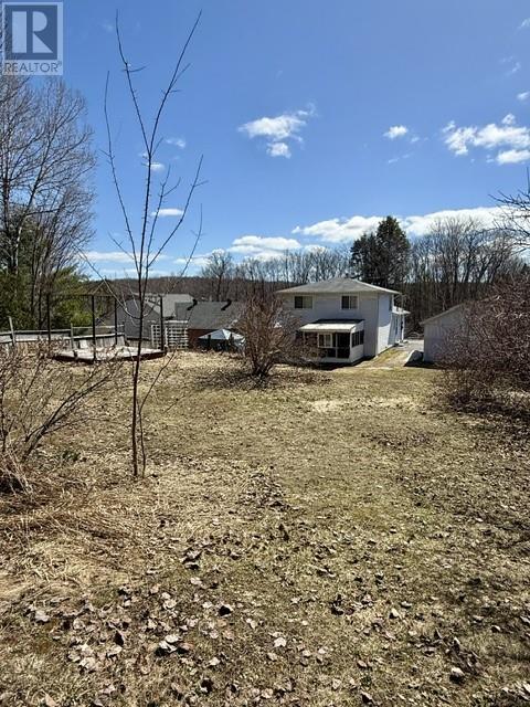 38 Ottawa Ave, Elliot Lake, Ontario  P5A 2P1 - Photo 39 - 2127209