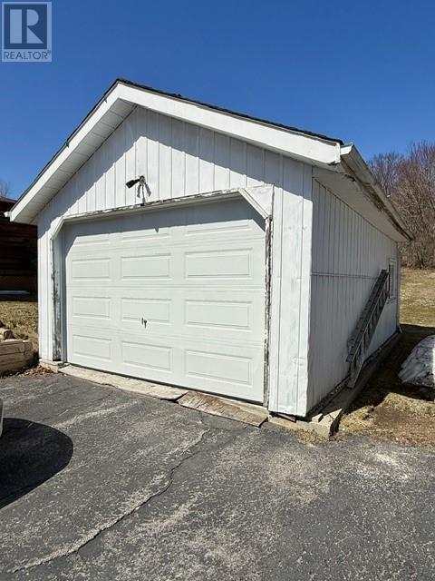 38 Ottawa Ave, Elliot Lake, Ontario  P5A 2P1 - Photo 5 - 2127209