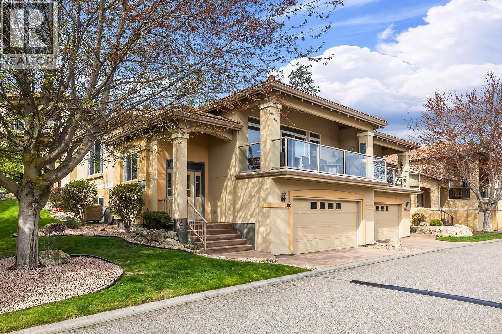 2302 Country Club Drive, Kelowna, British Columbia