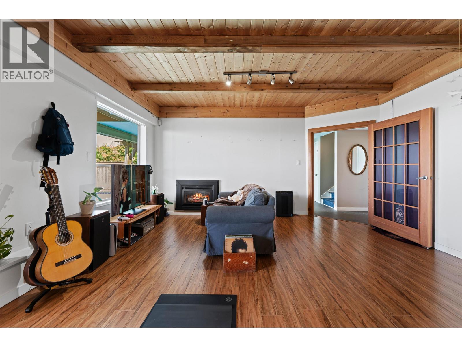 353 Newdale Court, North Vancouver, British Columbia  V7N 3H3 - Photo 18 - R3116143