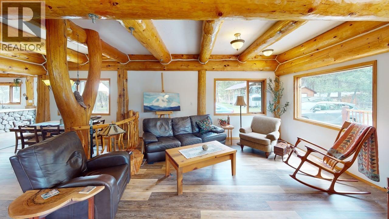 6419 Lambley Road, 100 Mile House, British Columbia  V0K 2E3 - Photo 5 - R3082219