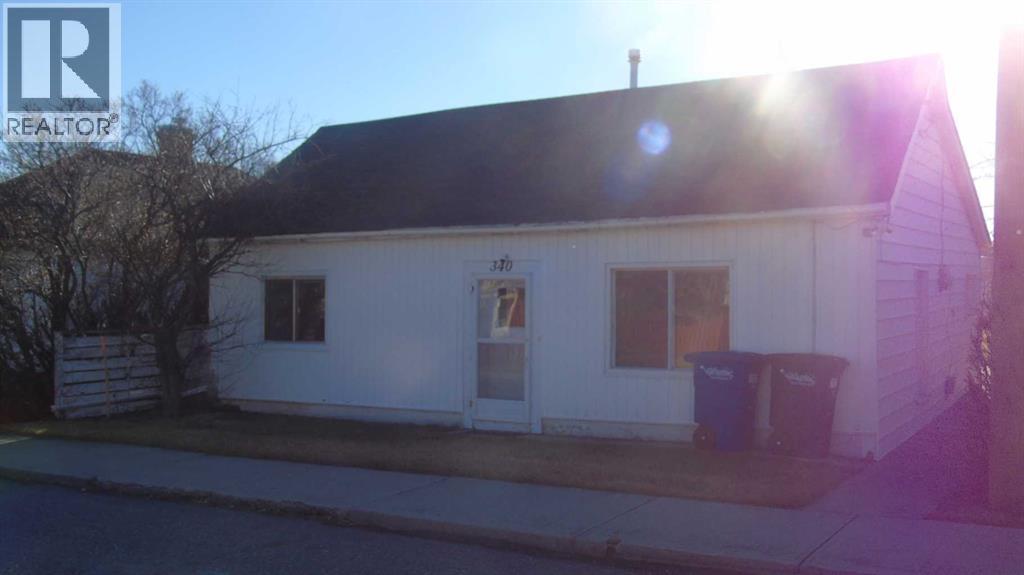 340 26 Street, Fort Macleod, Alberta  T0L 0Z0 - Photo 2 - A2271973