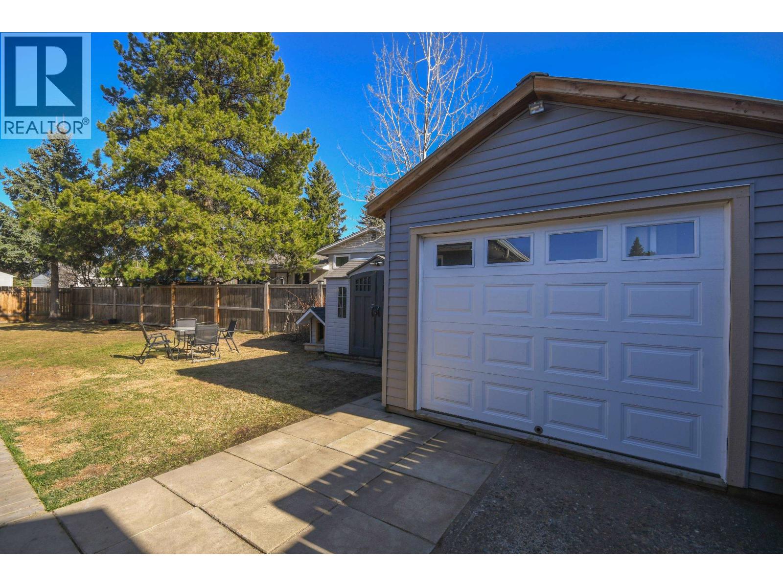 6033 Selkirk Crescent, Prince George, British Columbia  V2N 2G9 - Photo 2 - R3116170