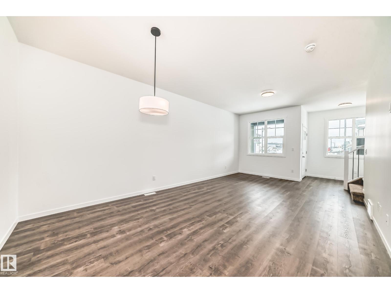 335 Edgemont Dr NW, Edmonton, Alberta  T6M 3G7 - Photo 11 - E4474094