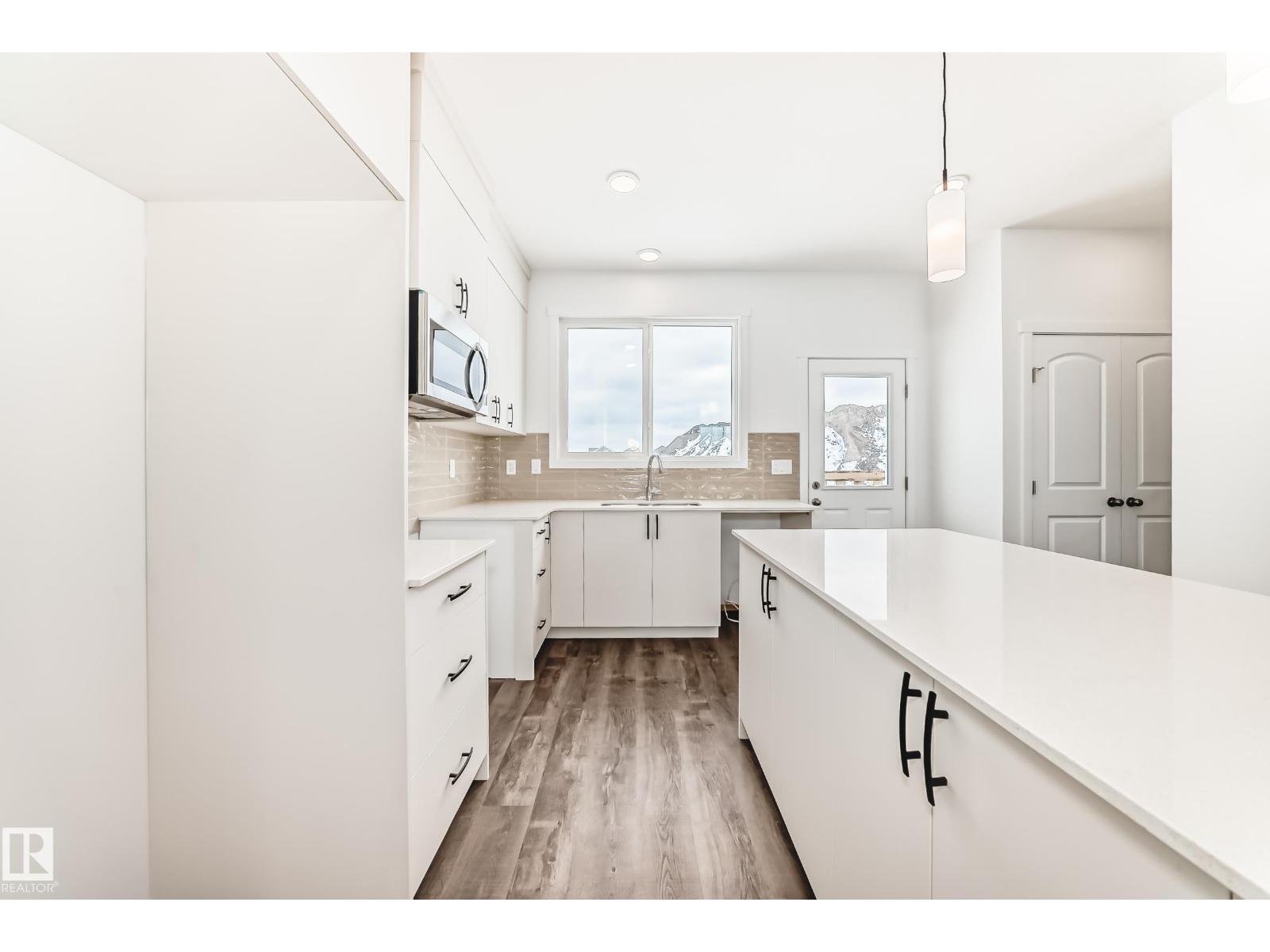 335 Edgemont Dr NW, Edmonton, Alberta  T6M 3G7 - Photo 8 - E4474094