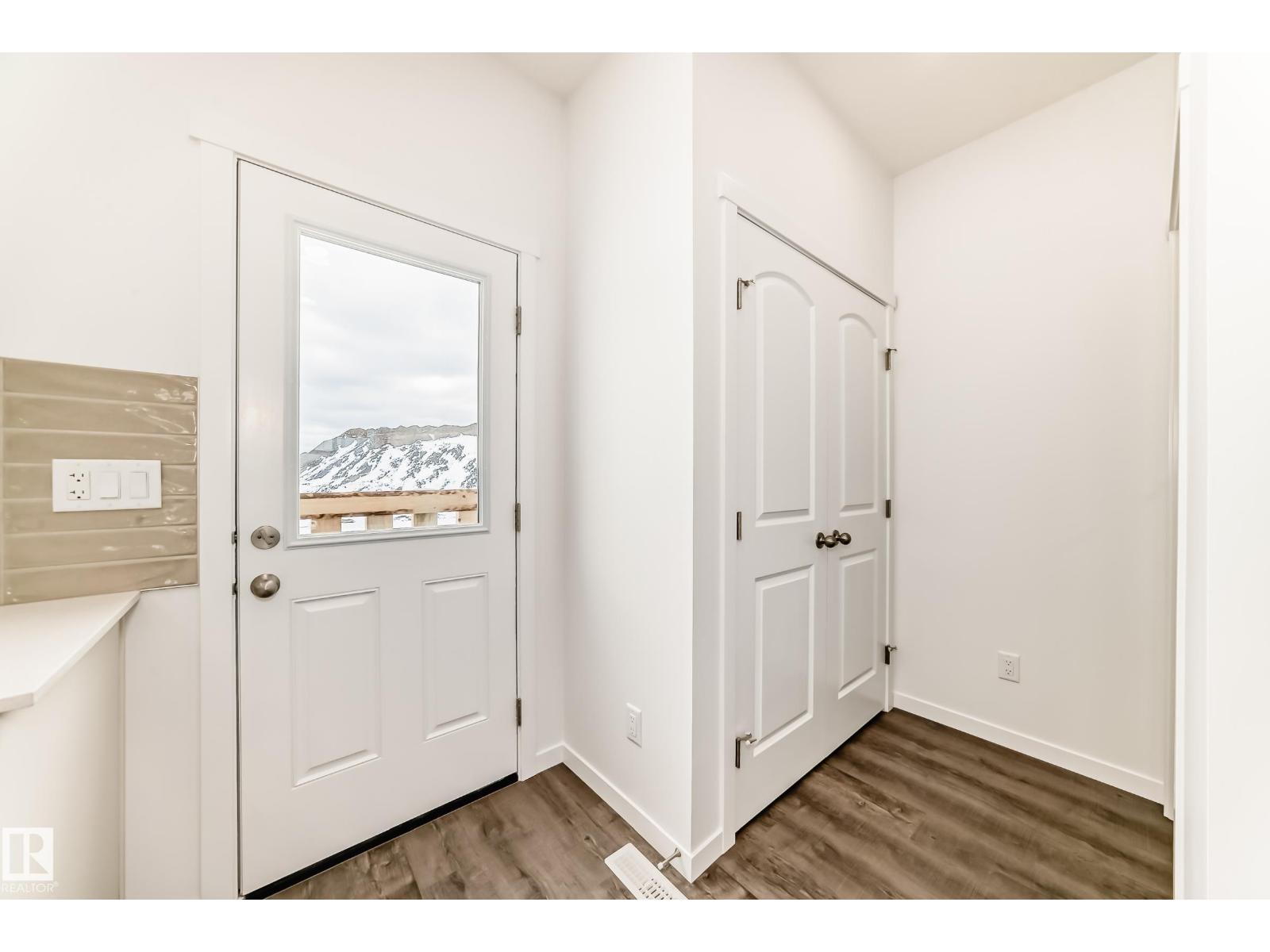 335 Edgemont Dr NW, Edmonton, Alberta  T6M 3G7 - Photo 17 - E4474094