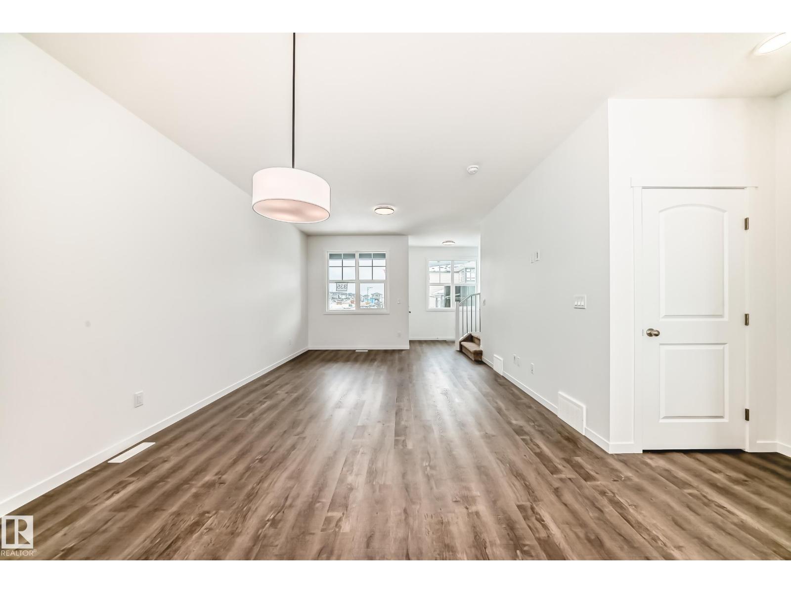 335 Edgemont Dr NW, Edmonton, Alberta  T6M 3G7 - Photo 12 - E4474094