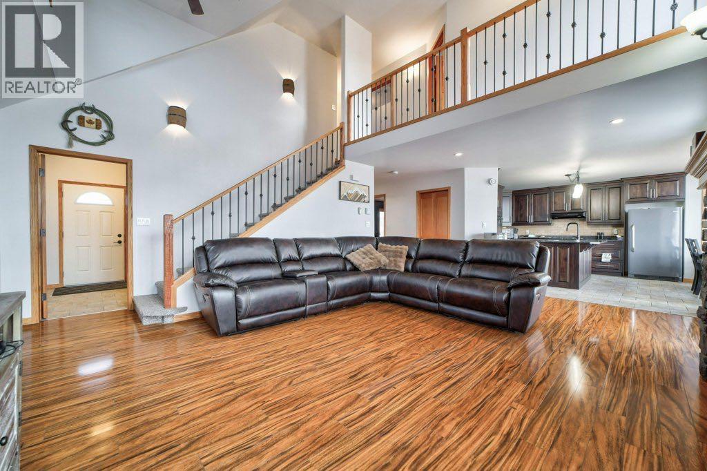 2222 Twp Rd 7-5, Lundbreck, Alberta  T0K 0H0 - Photo 9 - A2290998