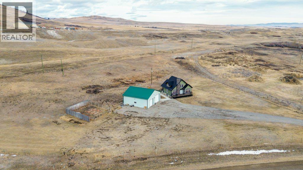 2222 Twp Rd 7-5, Lundbreck, Alberta  T0K 0H0 - Photo 40 - A2290998