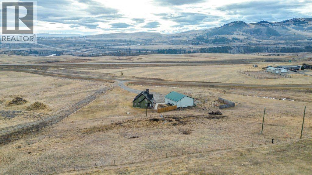 2222 Twp Rd 7-5, Lundbreck, Alberta  T0K 0H0 - Photo 42 - A2290998