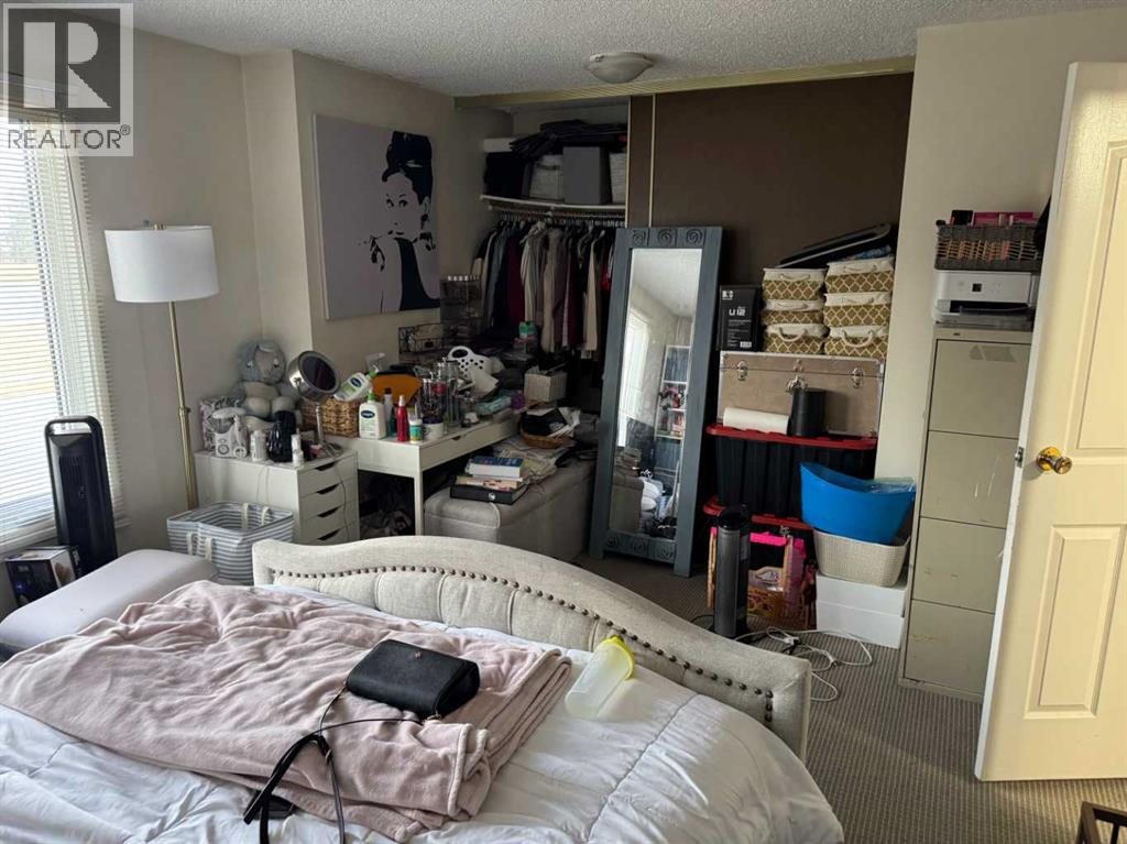 371 Falshire Drive Ne, Calgary, Alberta  T3J 1T8 - Photo 9 - A2302941