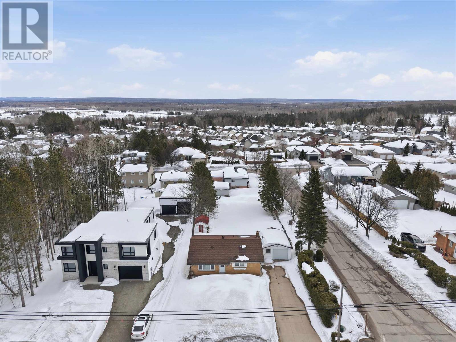 409 Old Garden River Rd, Sault Ste. Marie, Ontario  P6B 5A7 - Photo 35 - SM260786