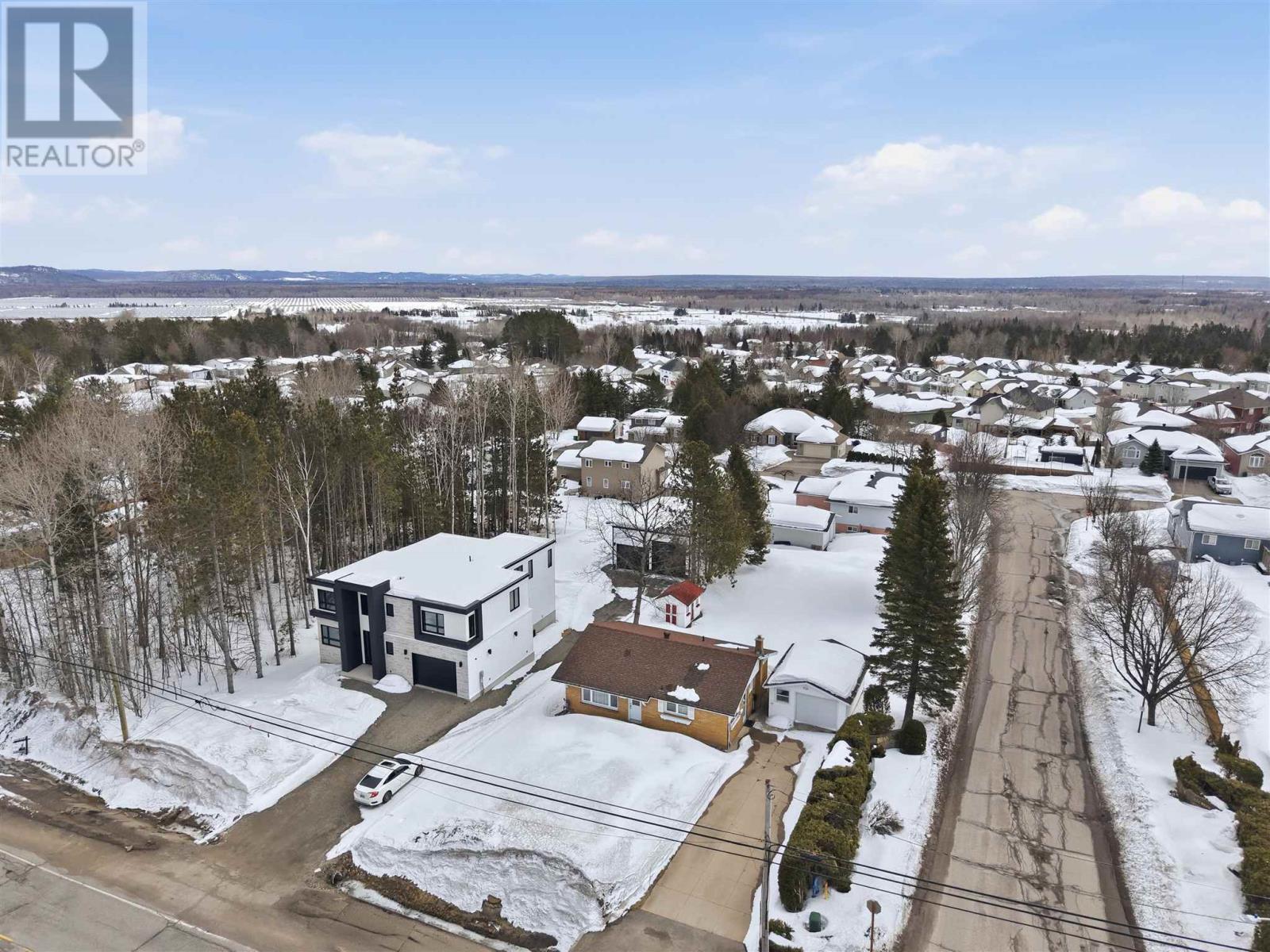 409 Old Garden River Rd, Sault Ste. Marie, Ontario  P6B 5A7 - Photo 36 - SM260786