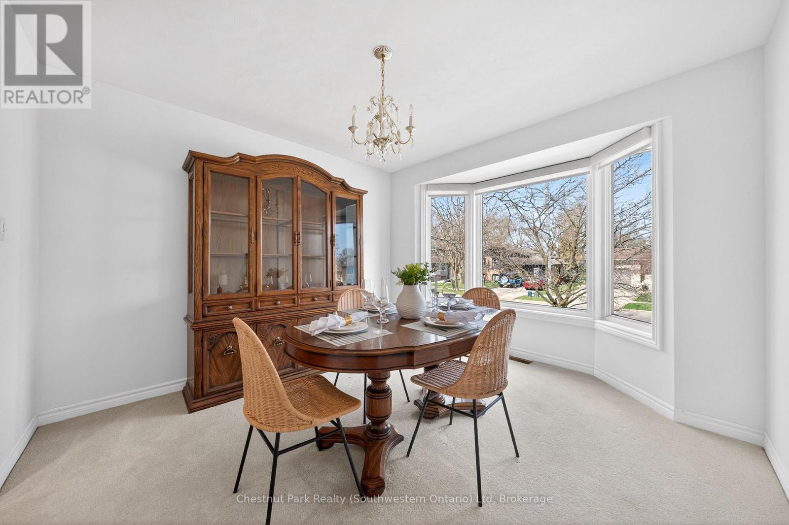 157 Oriole Parkway W, Woolwich, Ontario  N3B 1C6 - Photo 11 - X13049524