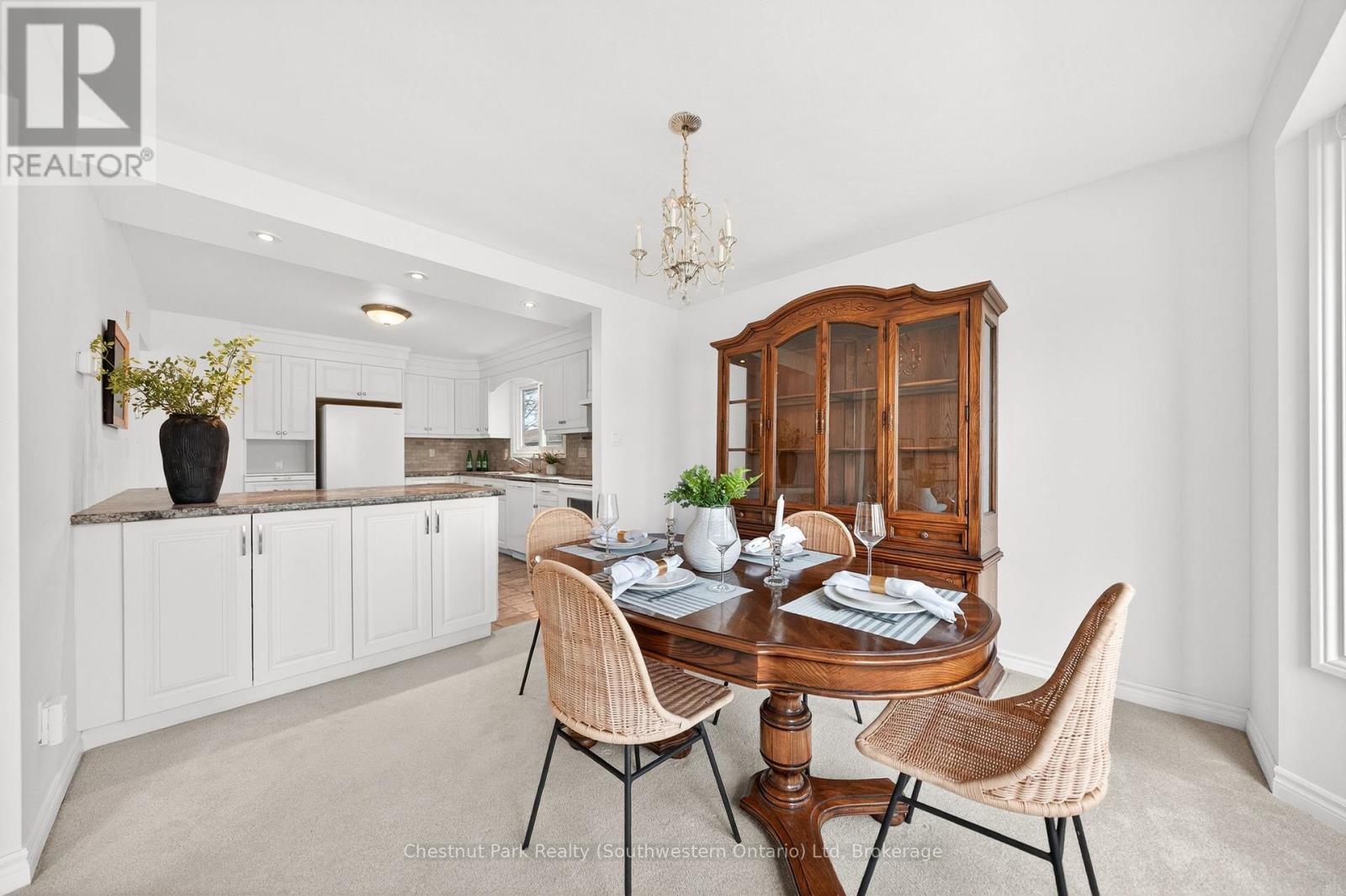 157 Oriole Parkway W, Woolwich, Ontario  N3B 1C6 - Photo 13 - X13049524