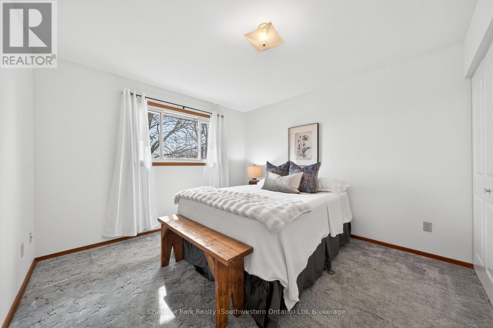 157 Oriole Parkway W, Woolwich, Ontario  N3B 1C6 - Photo 21 - X13049524