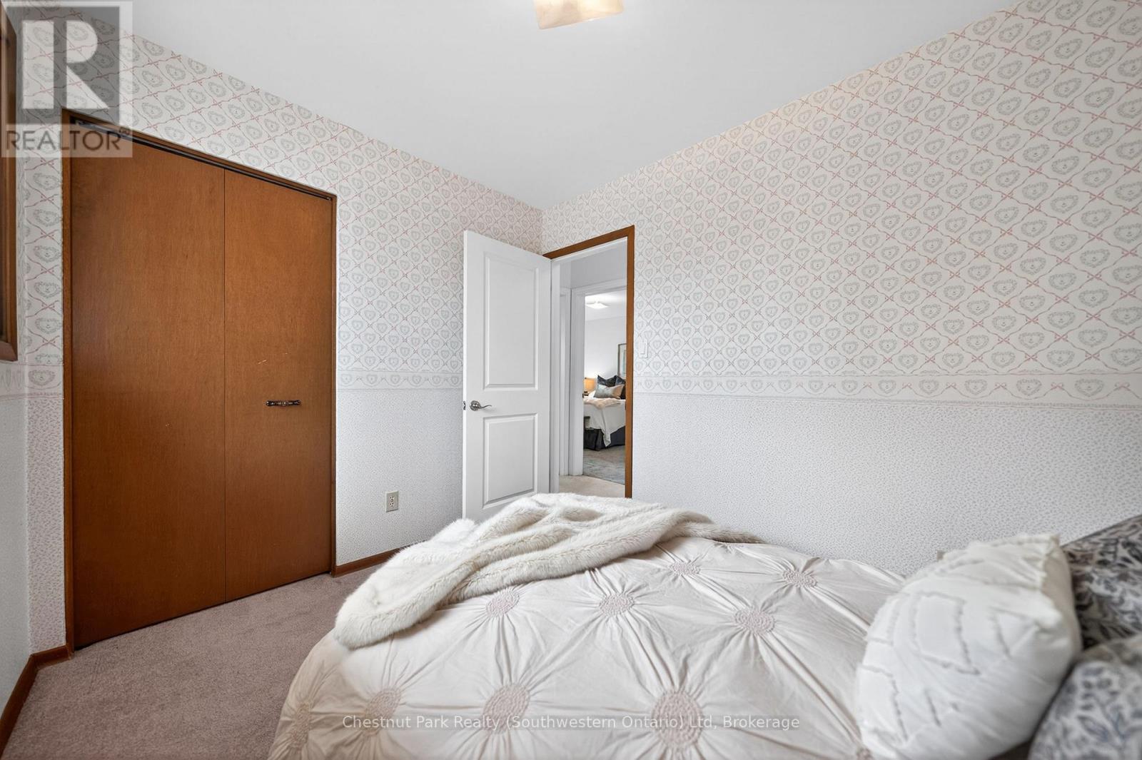 157 Oriole Parkway W, Woolwich, Ontario  N3B 1C6 - Photo 26 - X13049524