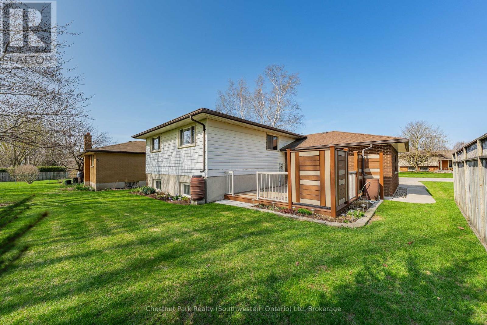 157 Oriole Parkway W, Woolwich, Ontario  N3B 1C6 - Photo 44 - X13049524