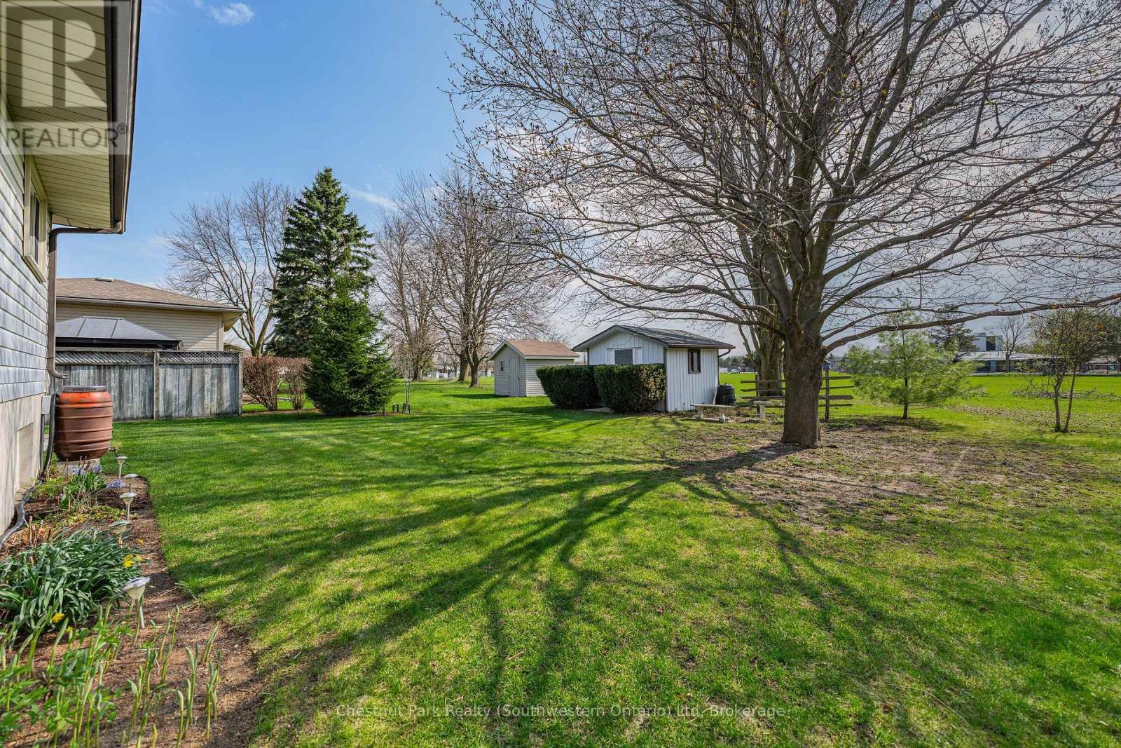 157 Oriole Parkway W, Woolwich, Ontario  N3B 1C6 - Photo 46 - X13049524