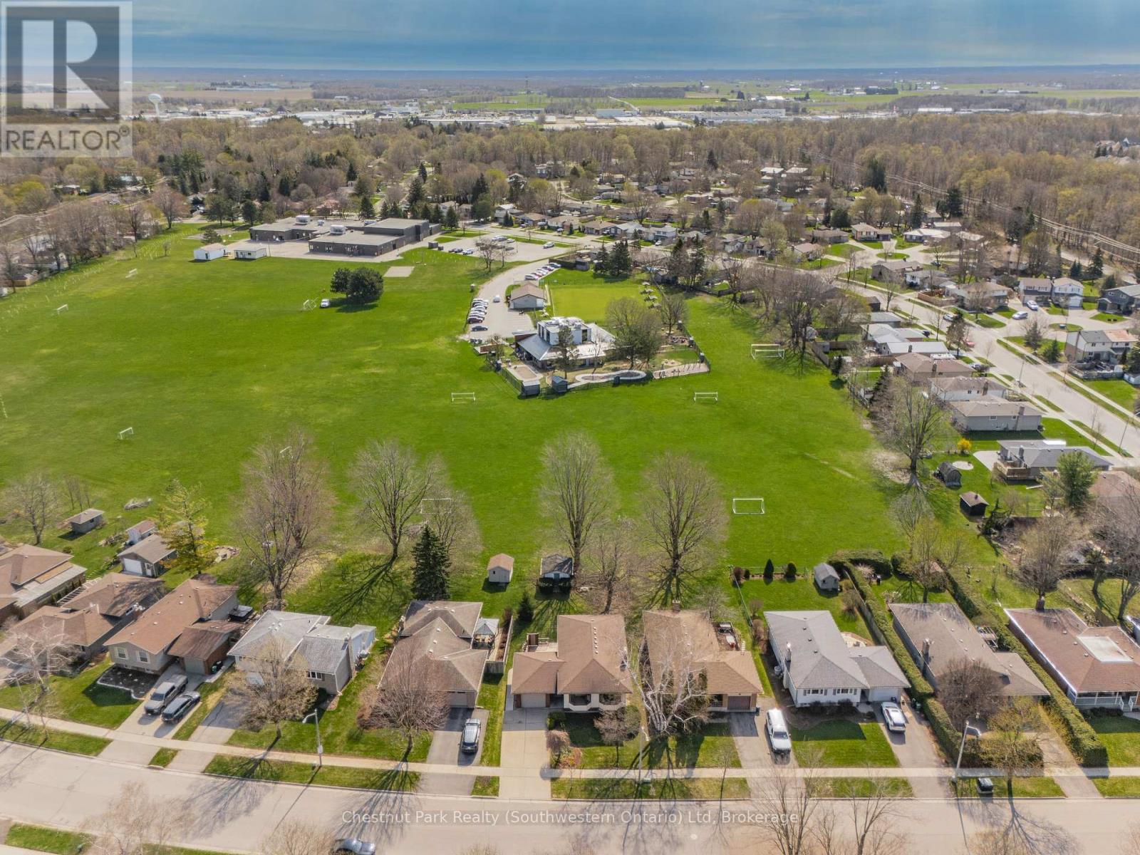 157 Oriole Parkway W, Woolwich, Ontario  N3B 1C6 - Photo 48 - X13049524