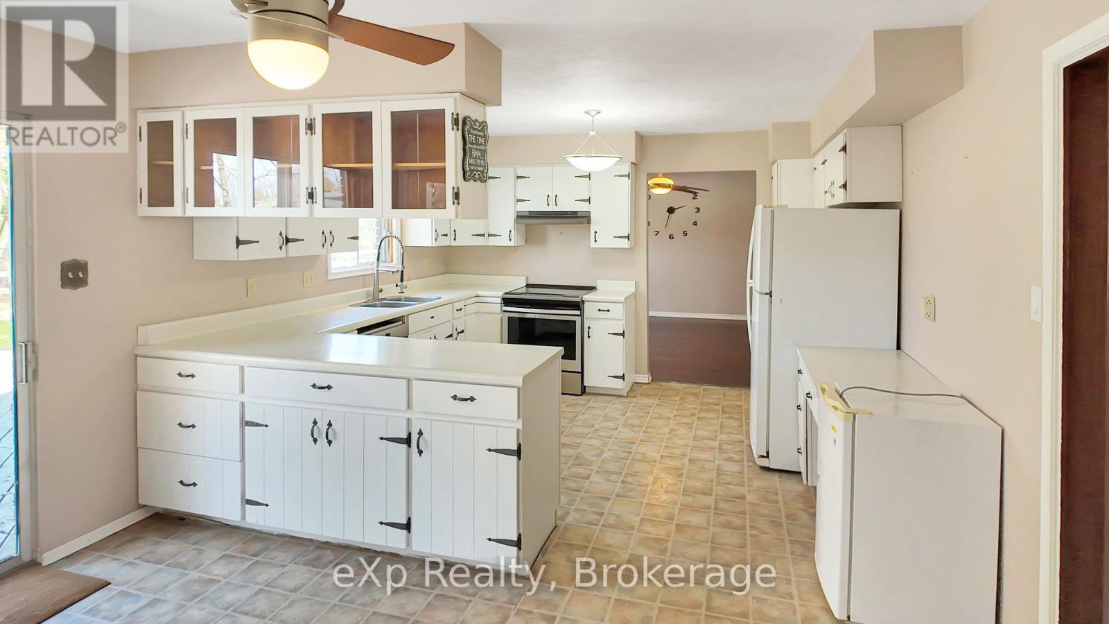 251 4th Avenue, Hanover, Ontario  N4N 2B6 - Photo 11 - X13049536