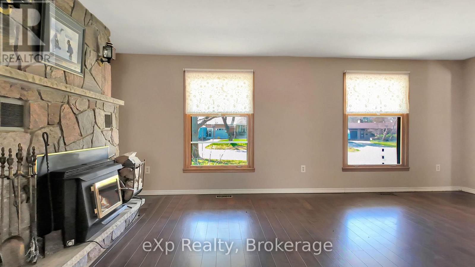 251 4th Avenue, Hanover, Ontario  N4N 2B6 - Photo 5 - X13049536