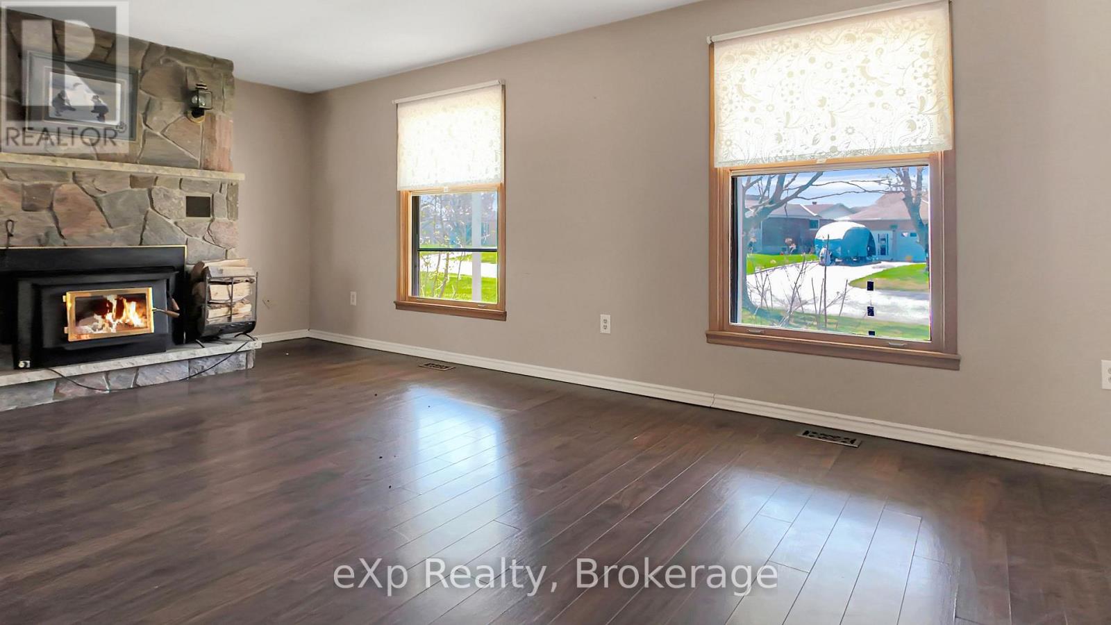 251 4th Avenue, Hanover, Ontario  N4N 2B6 - Photo 6 - X13049536