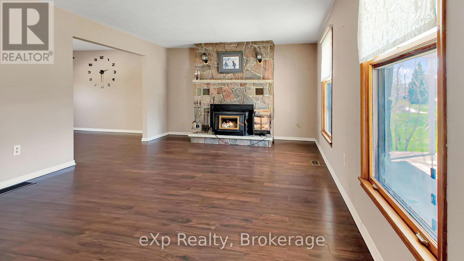 251 4th Avenue, Hanover, Ontario  N4N 2B6 - Photo 7 - X13049536