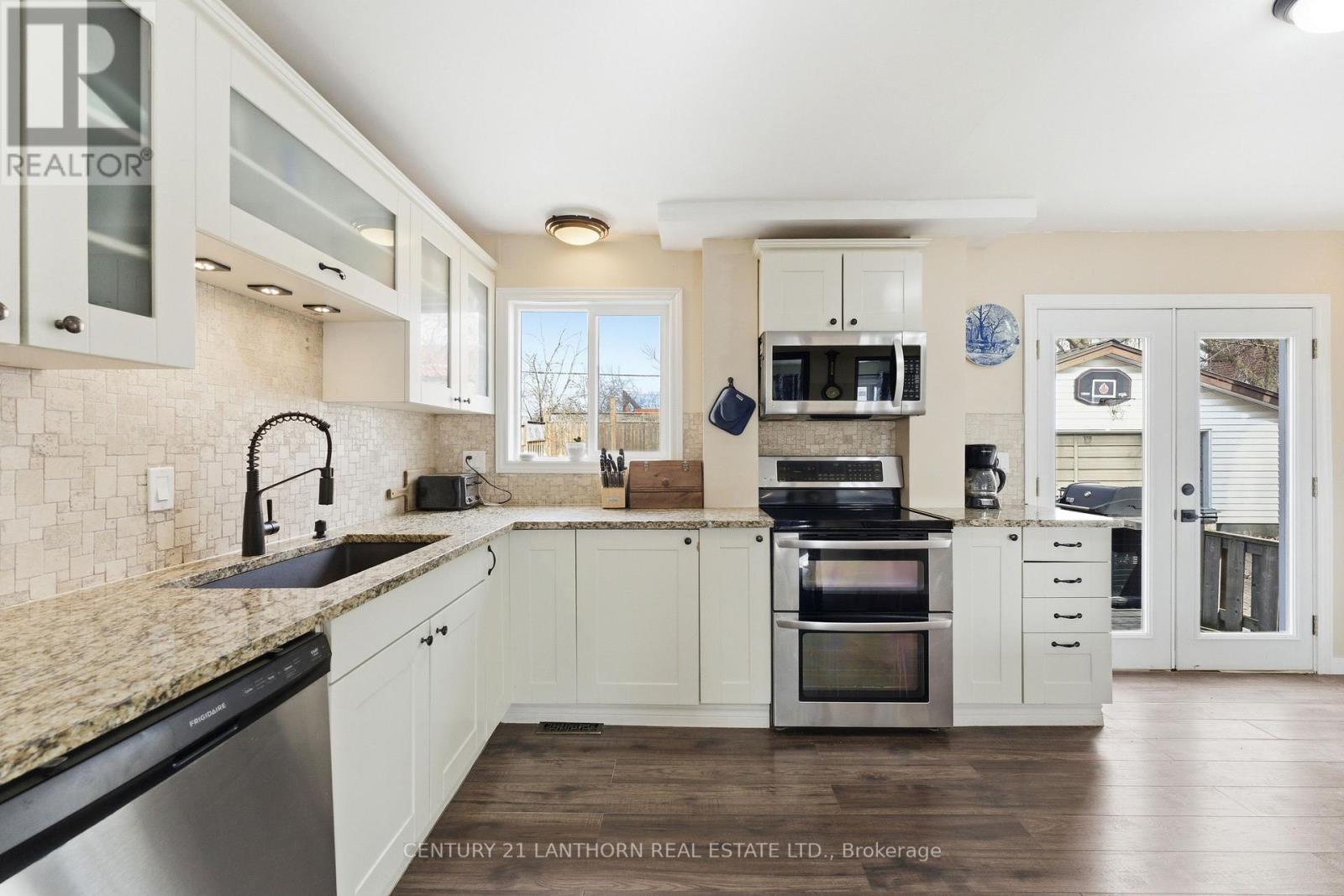 29 Valleyview Crescent, Belleville, Ontario  K8P 3E9 - Photo 2 - X13049542