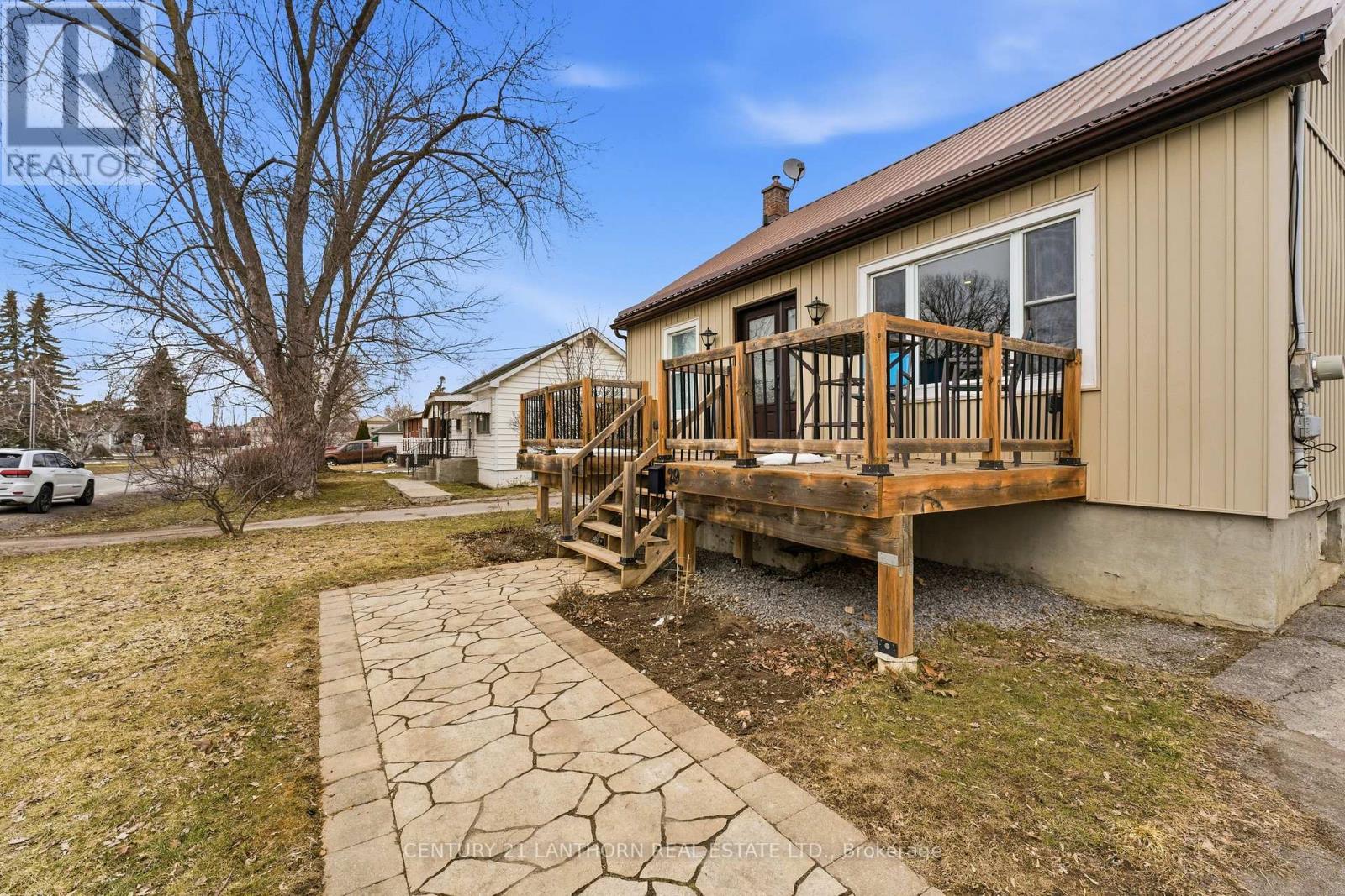 29 Valleyview Crescent, Belleville, Ontario  K8P 3E9 - Photo 8 - X13049542